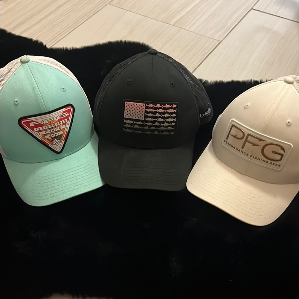 Columbia and PFG Baseball Caps Set
